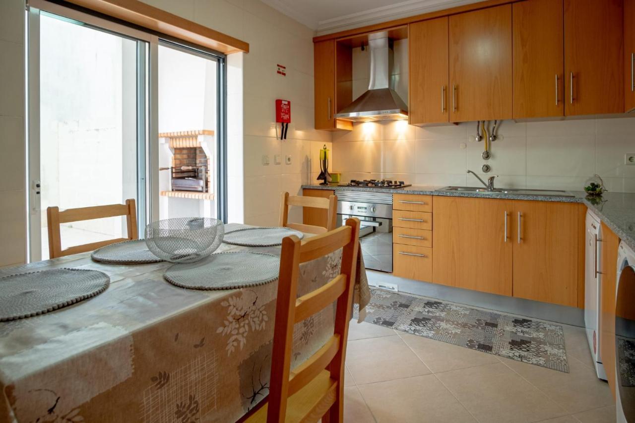 Sea House Apartment Nazare Exterior photo